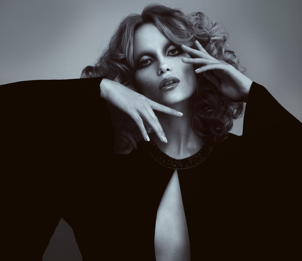 Vogue Nippon May 2012 6.jpeg